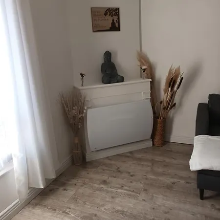 Appartement Cosy Vic-sur-Aisne Exterior photo